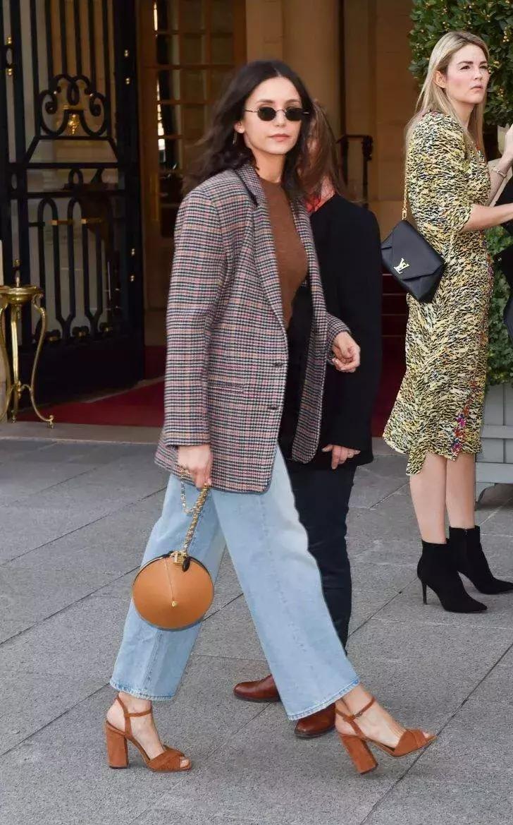 今年夏天这么穿立刻显瘦20斤,130斤穿什么样的外套显瘦