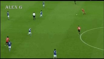 精确制导克罗斯皇马精准长传技艺,斯科尔斯英超最佳长传手