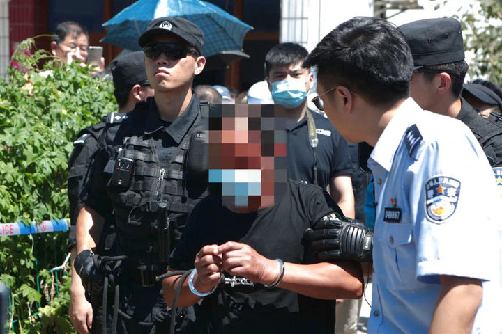 1991年,上门女婿杀害妻子一家6口,29年后因1枚指纹暴露