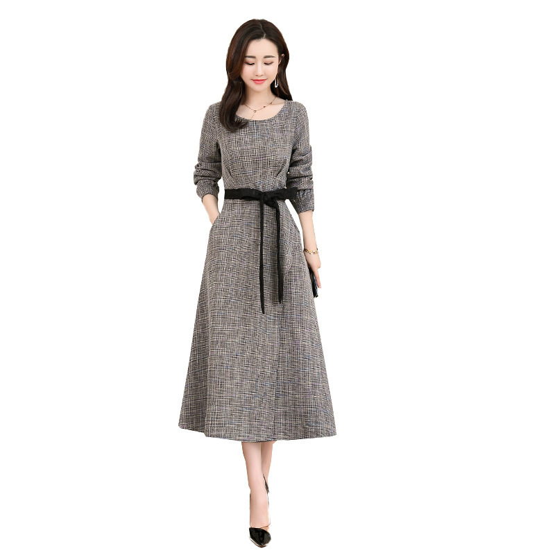 腰若流纨素的意思,腰若流纨素耳著明月珰全文