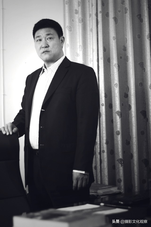 手机怎么拍商务形象照,怎么拍摄一张好的商务形象照