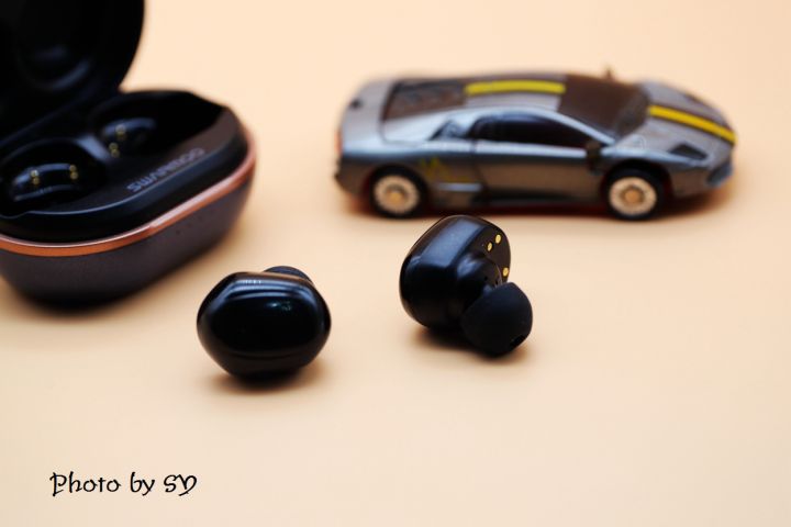 有anc主动降噪的车,有anc主动降噪和深度降噪的耳机