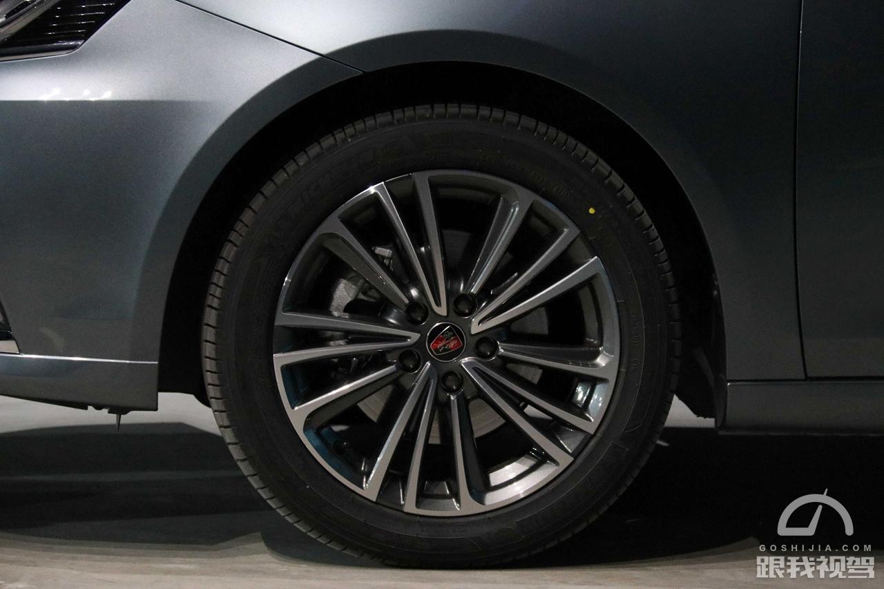 性价比最高家轿旗舰荣威i6plus,2020款荣威i6plus旗舰版能卖多少钱