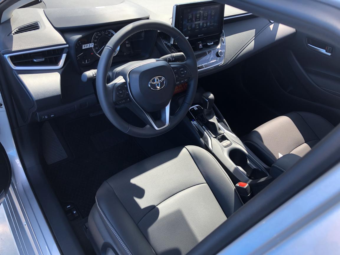 最新款卡罗拉值得买吗,10多万公里的卡罗拉值得入手吗