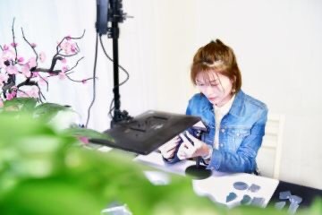 缅甸直播带货翡翠靠什么挣钱,在缅甸做翡翠生意的网红