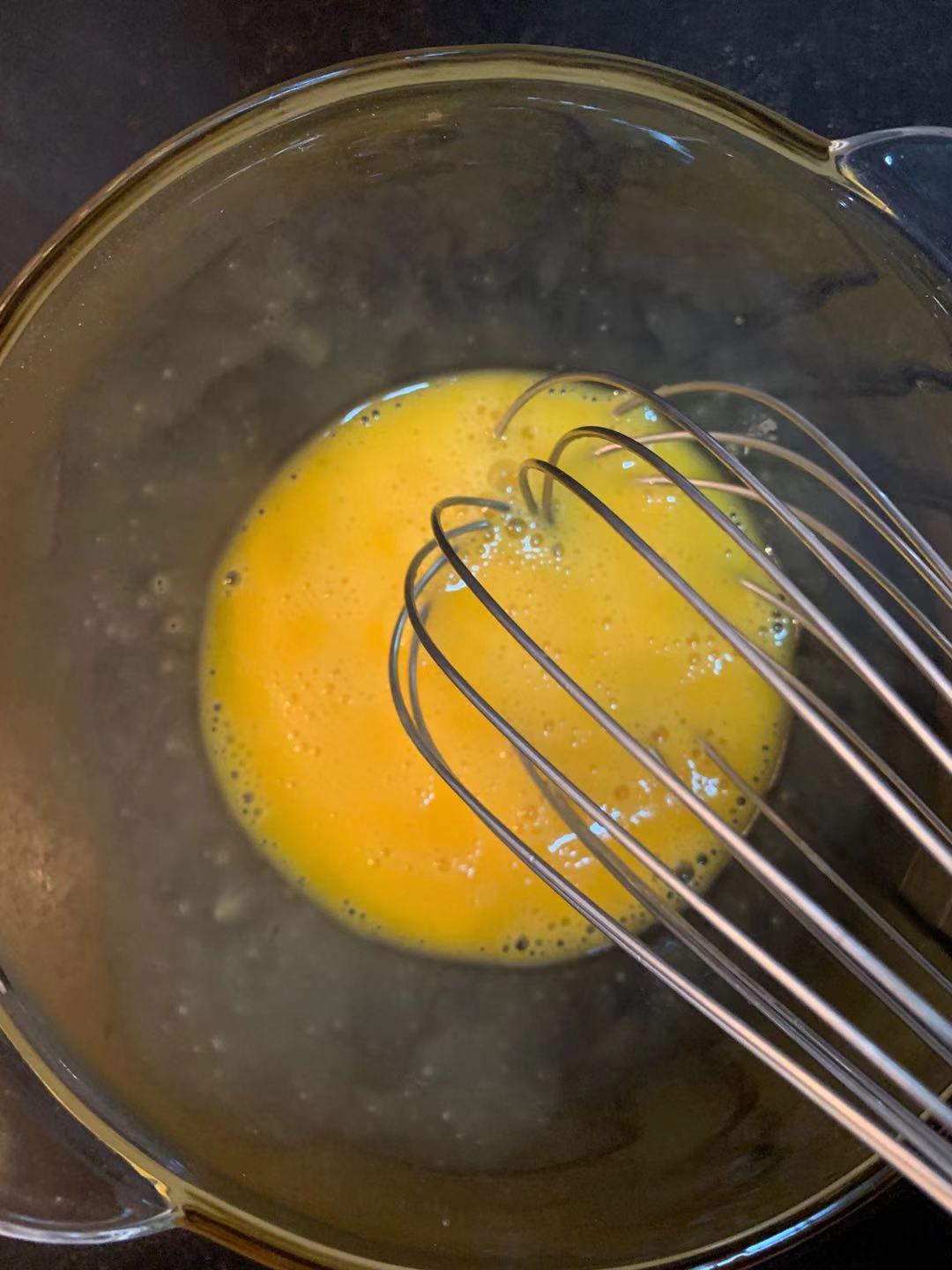 鸡蛋牛奶蛋挞液做法教程,蛋挞液做法只用纯牛奶和鸡蛋