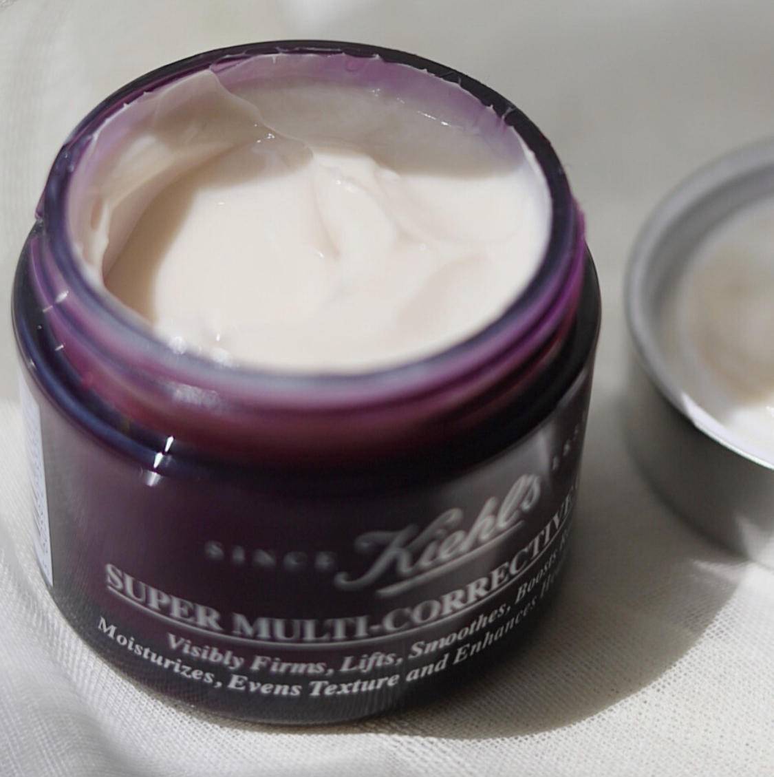 抬头纹和眼袋可以通过医美去掉吗,抬头纹很深医美上一般用什么填充