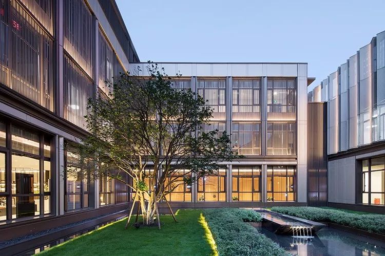 鏉窞澶у崕瑗挎邯椋庢儏婢勫搧,鏉窞婢勫搧椤圭洰