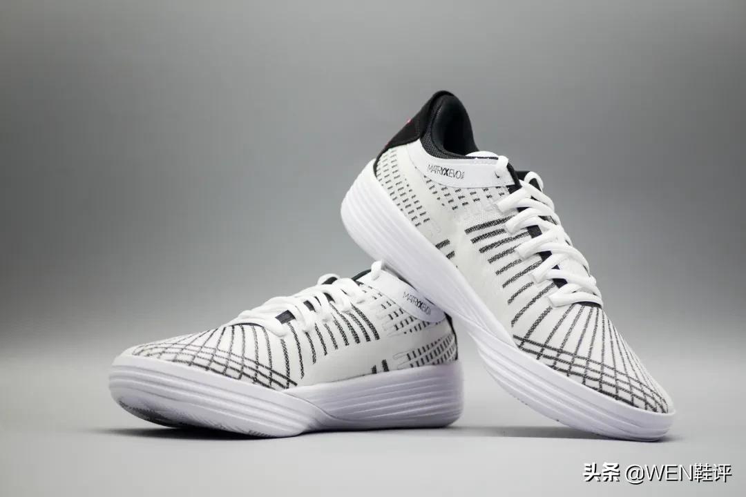 pebax碳纤维混合版,500左右的碳板竞速鞋激进感特别强