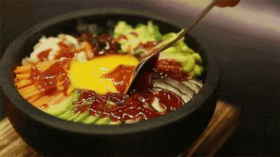 喜葵石锅拌饭有多少品种,喜葵石锅拌饭酱料熬制