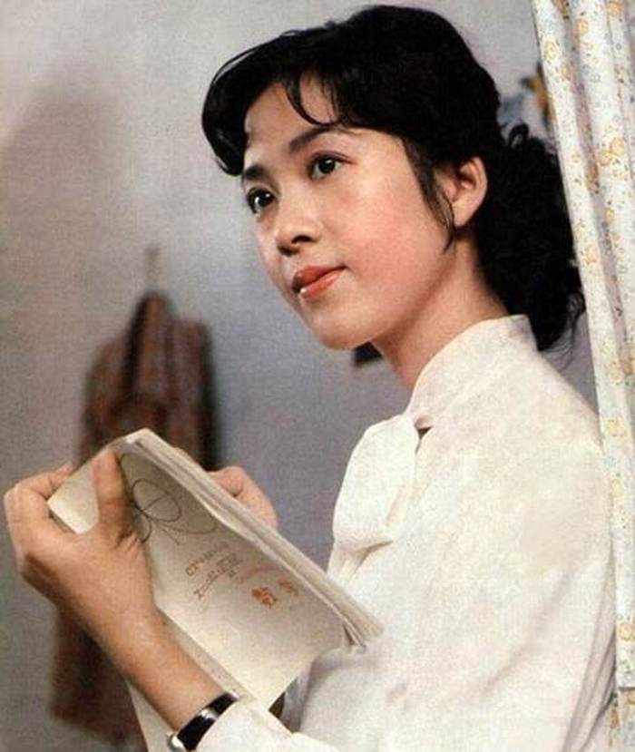 80年代第一美女龚雪近况,八十年代电影演员龚雪近况