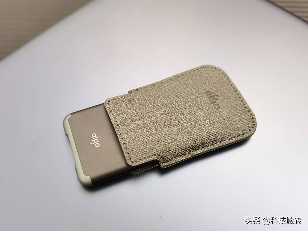 体积不到名片大小，速度狂飙567.28MB/s，爱国者S7Pro测评