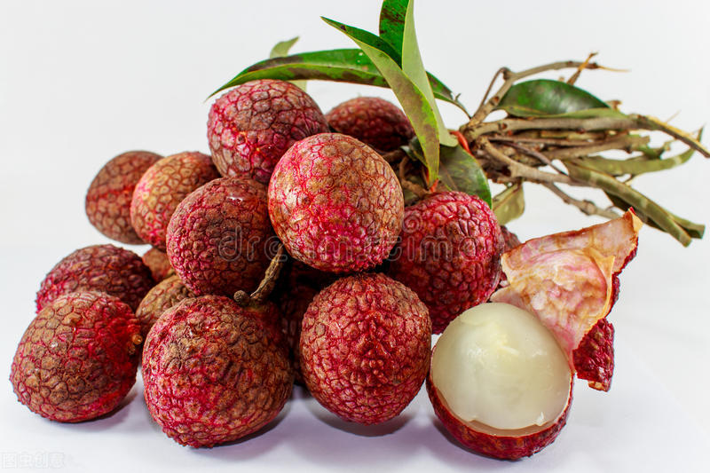 荔枝快熟了被虫蛀了,荔枝快坏了可以吃吗