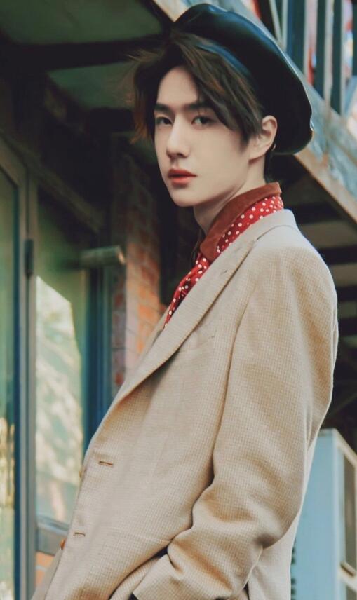 帽子怎么戴好看呢,帽子怎么戴好看一点