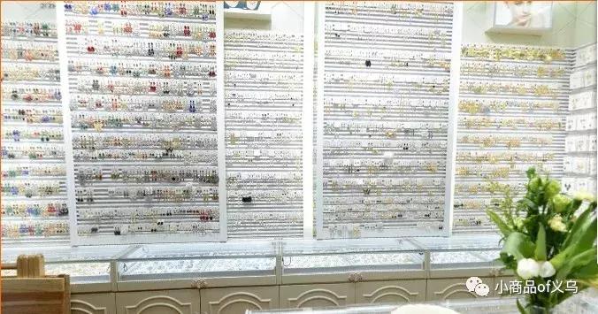 义乌饰品加工厂怎么接单,义乌小饰品进货流程