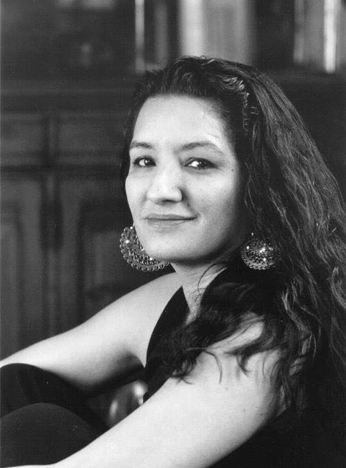 芒果街的小屋书籍,芒果街的小屋电子版