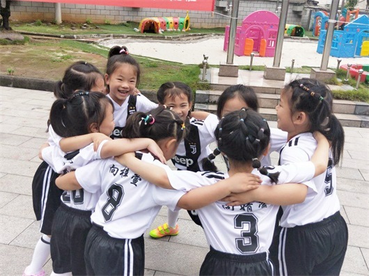 足球特色幼儿园有哪些活动,世界足球日活动幼儿园