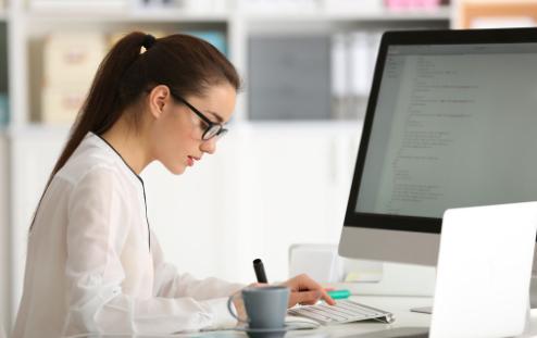 对当下工作不满意，又无法跳槽，换个思维或许是另外一番新天地