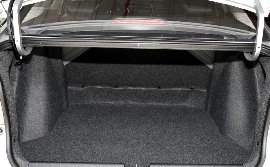 本田卡罗拉2019款油耗,本田再放大招这车档次不输卡罗拉