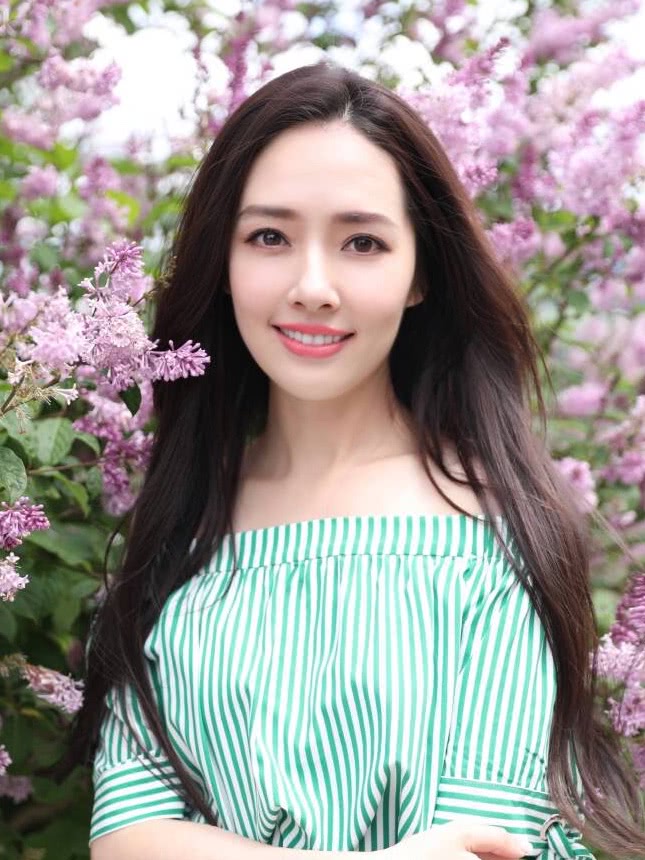 “清醒富婆”向太：8000万买钻石项链还嫌便宜，奖励儿媳上亿别墅