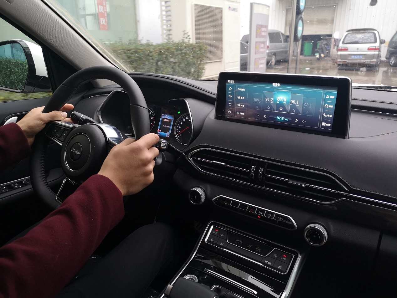 动力系统质的飞跃，配置仍是杀手锏——试驾众泰全新T600