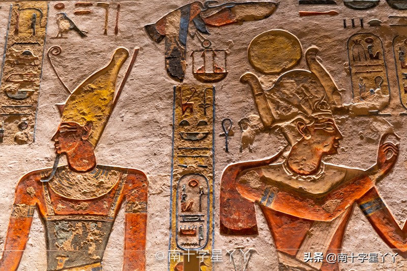 一半沙漠一半海洋图片,一半沙漠一半湖水