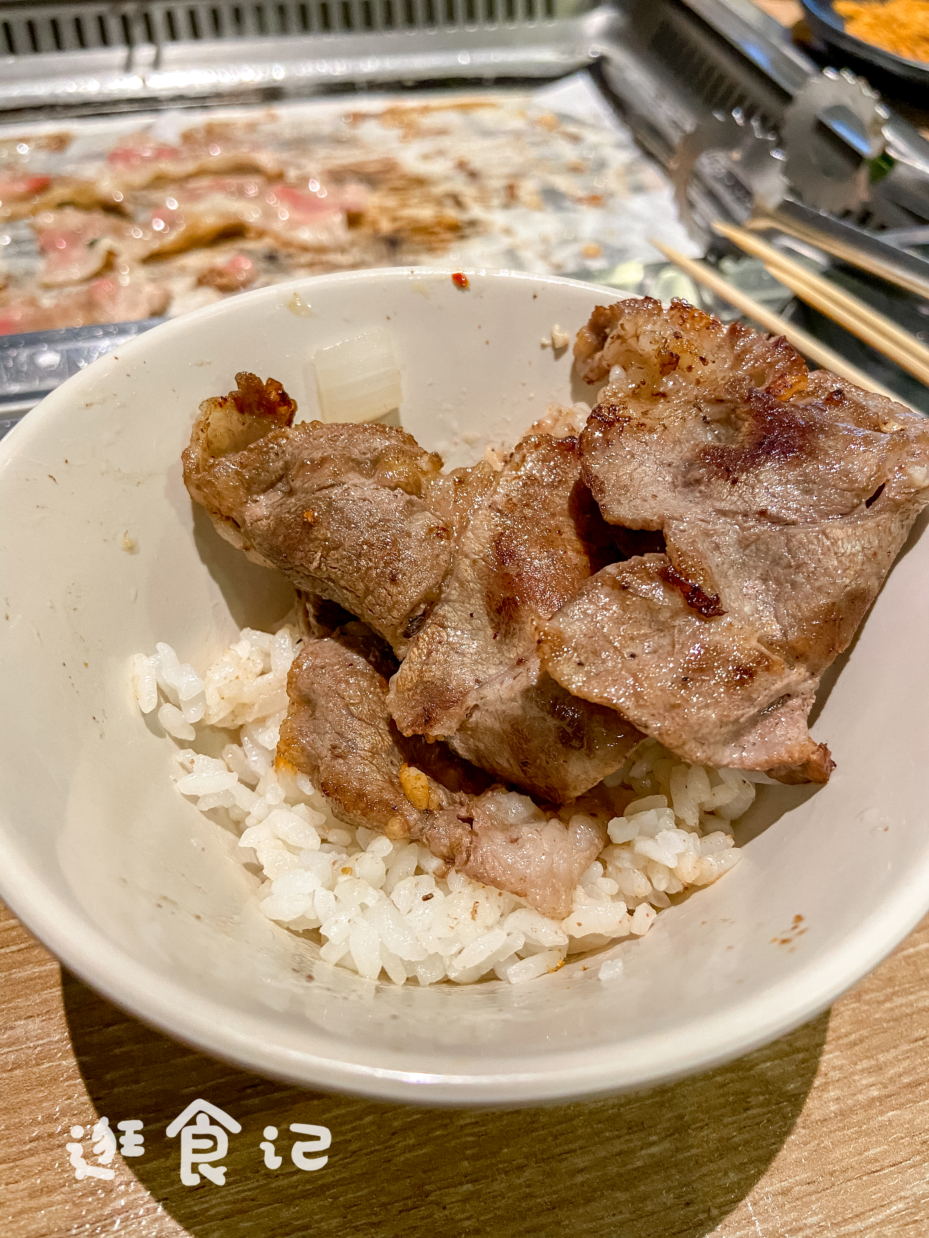 新石器烤肉特色,过气网红餐饮现状