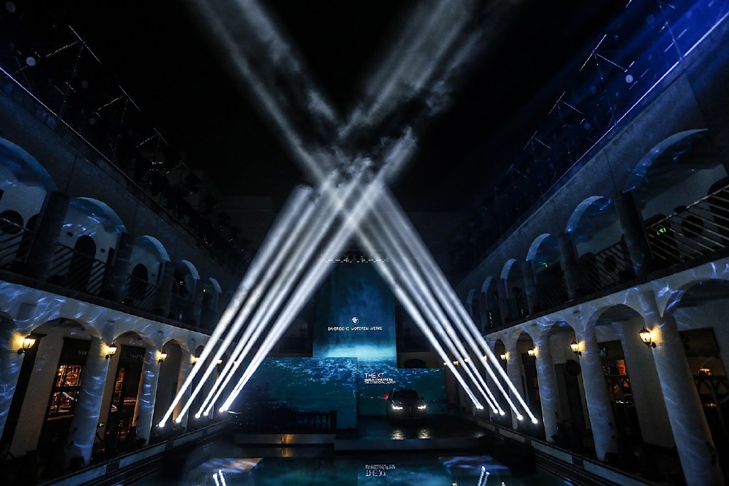 创新bmwx7专属交车仪式,创新bmwx7