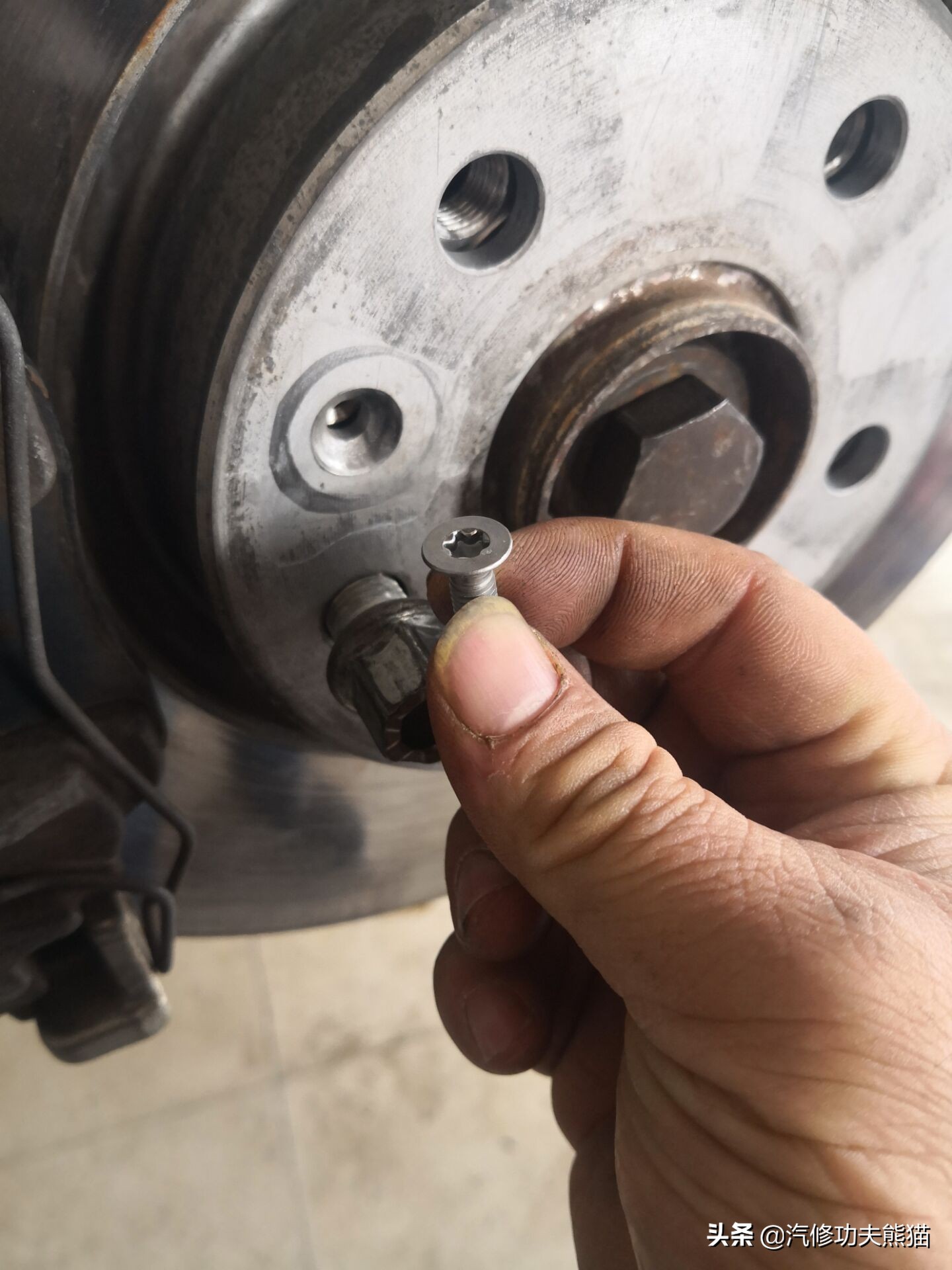 10年斯柯达明锐2.0的烧机油不,12年斯柯达明锐rs烧机油严重吗