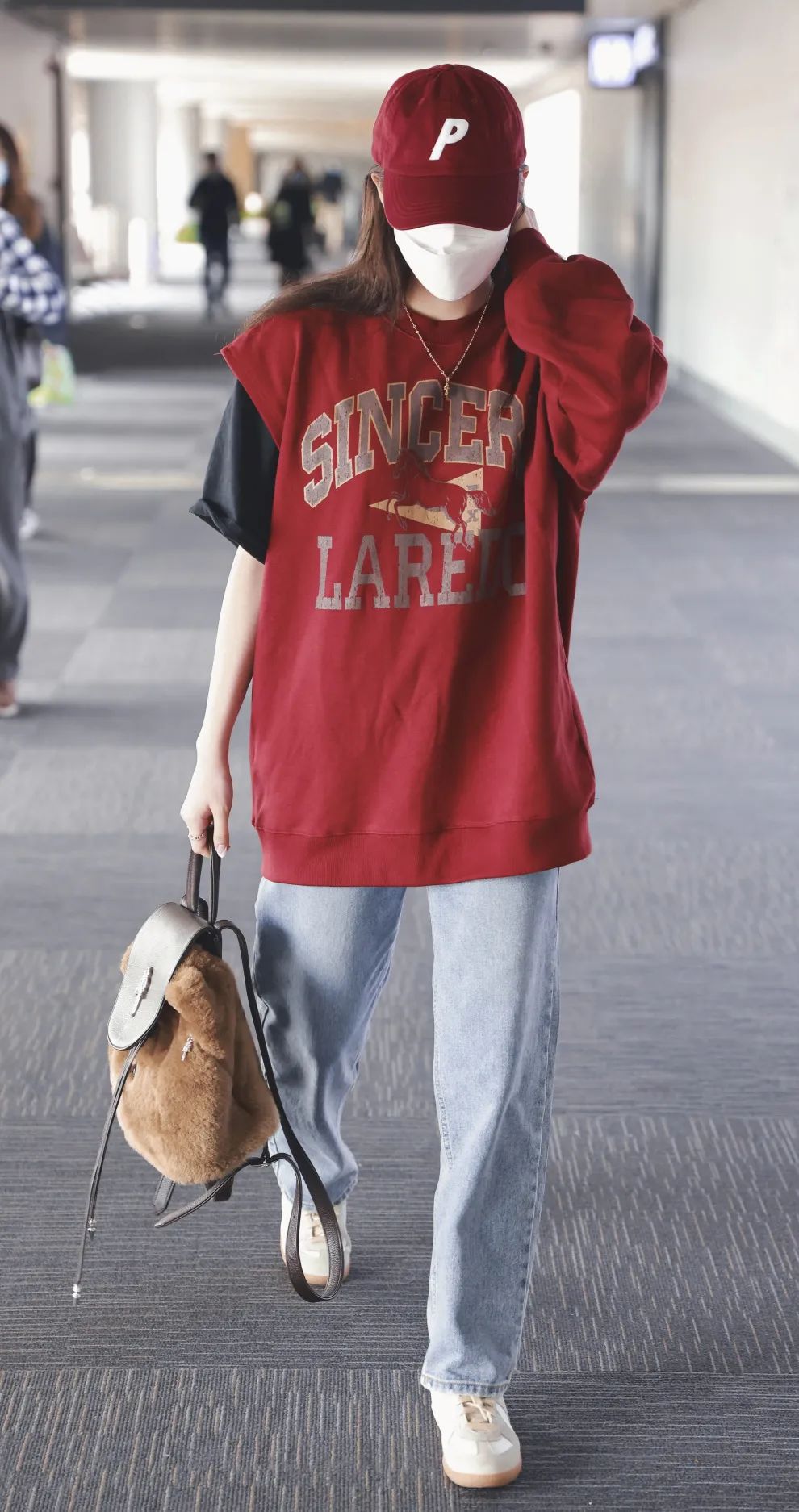 德训鞋奶油蓝白,白百何黑色德训鞋穿搭