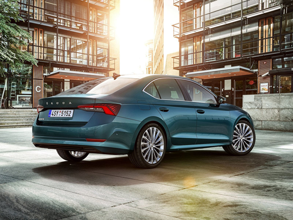 奥迪虚拟座舱增强版2200,奥迪虚拟座舱放大