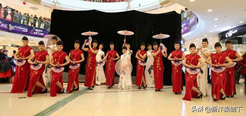 开封市女子足球赛,开封市首届女子足球赛开幕式