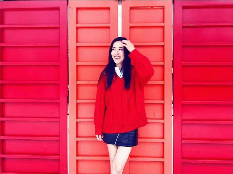 37岁唐诗咏近况,唐诗咏36岁照片