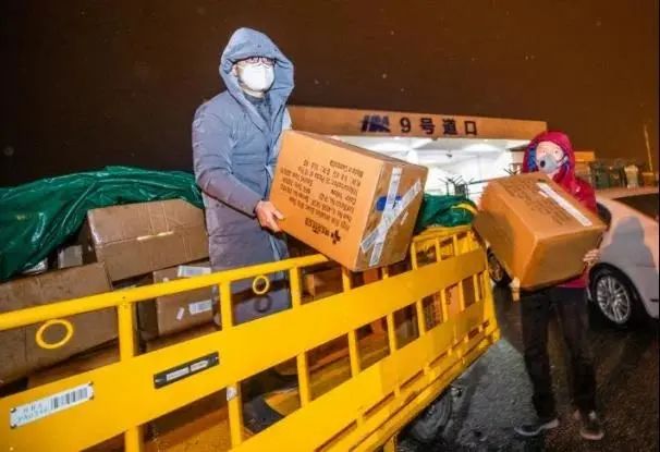 记住这50张面孔，不仅仅因为感动……