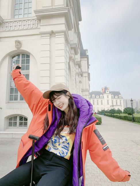 杨幂同款波司登极寒,波司登冲锋衣杨幂