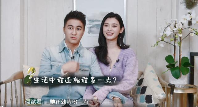 奚梦瑶怀了第二胎后气质大变,奚梦瑶带娃散步