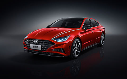 索纳塔混动跟起亚k5混动哪个好,迈锐宝xl起亚k5索纳塔怎么选