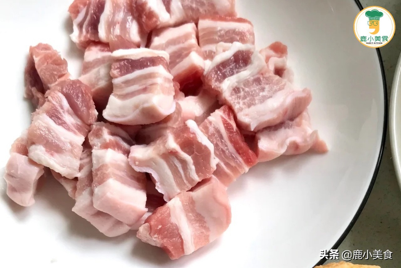 红烧肉硬还柴怎么回事,五花肉如何红烧才软烂