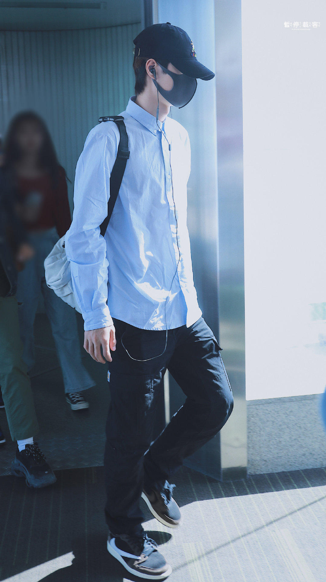 穿搭男生潮流大牌,男明星冬季最帅休闲运动穿搭