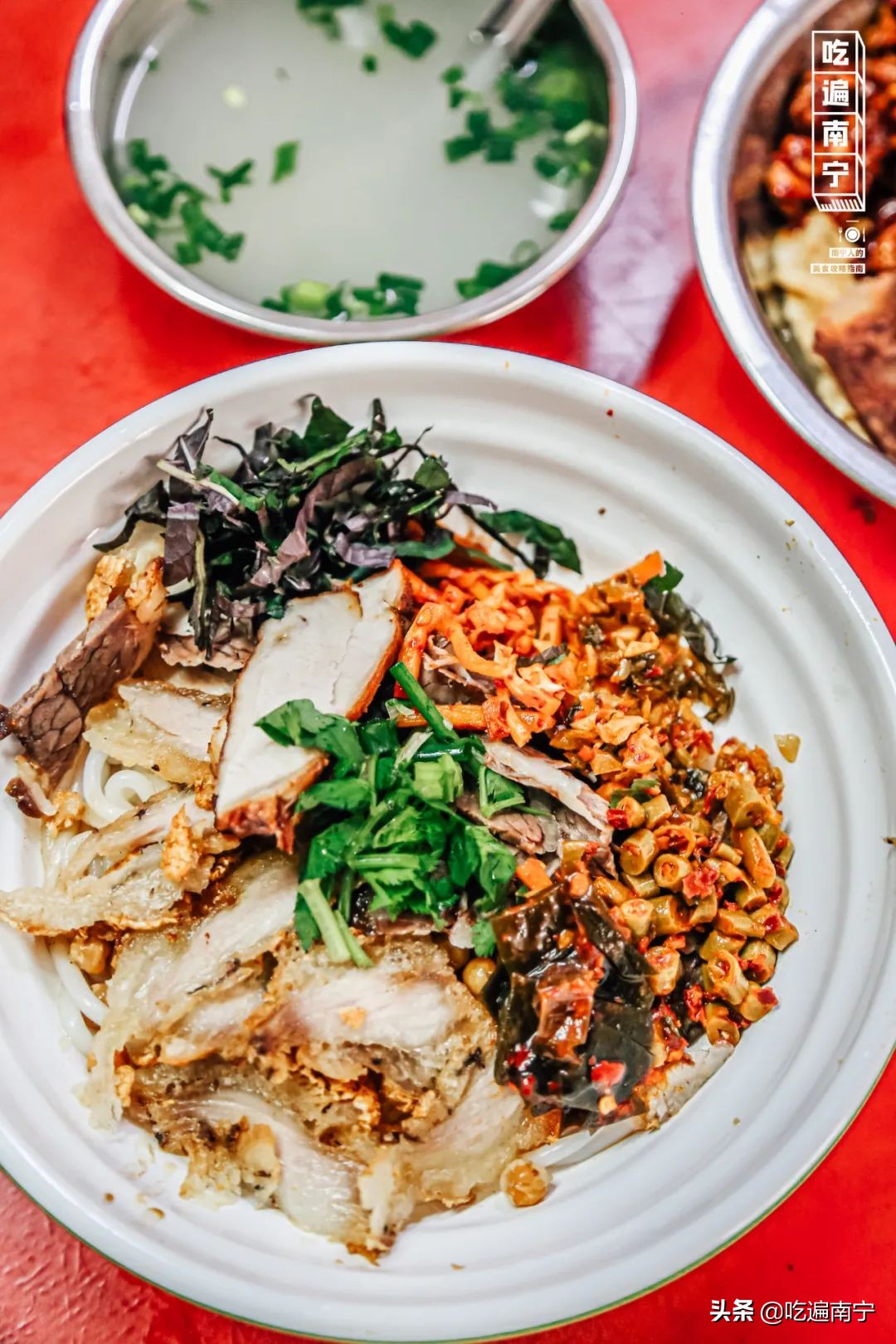 桂林本地人爱吃的桂林米粉,一碗桂林米粉吃出了我儿时味道