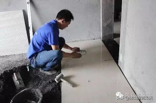 瓷砖贴不平例子,600*1200瓷砖贴完以后摸起来不平