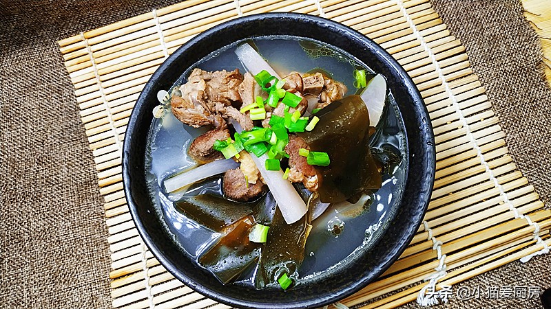 如何炖出好喝的老鸭汤,怎么炖出好喝的老鸭汤