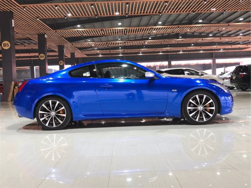 马自达8mpv新款上市,马自达8座mpv