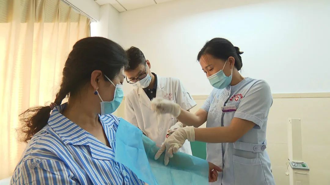 手外足显微外科护理亮点,鲅鱼圈区医院手足外科