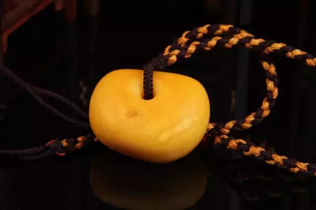 老蜜蜡与新蜜蜡区别是什么,老蜜蜡和新蜜蜡的区别有什么