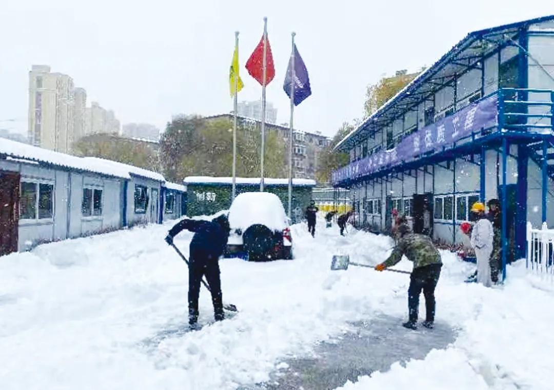 最厚的雪VS最深的情，数万鞍钢人以如炬决心打响立冬之战