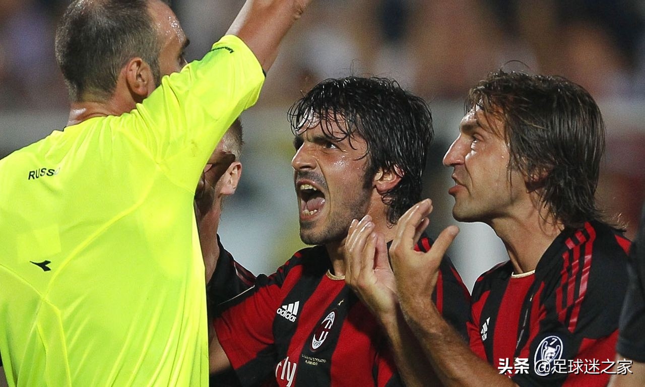 每个成功人物的背后都有一个男人,一个足球巨星背后的心酸