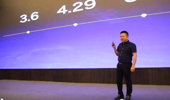 凤凰酒店差点被挤爆了！南充嘉陵这个企业家为啥要放这样的大招？