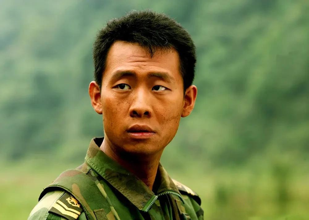 明星演唱会出现的军人,出演军人最好的四位明星