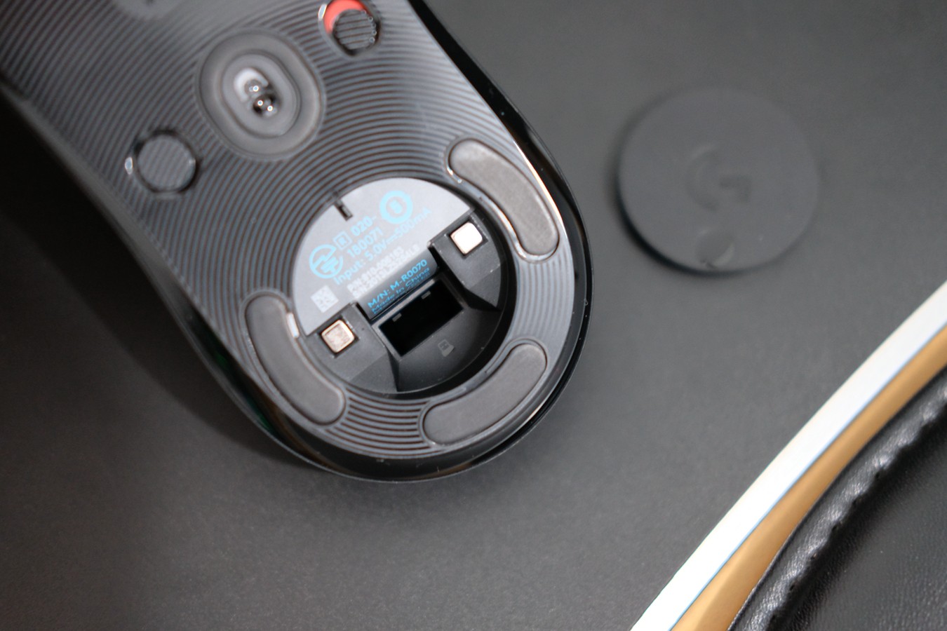 罗技gpw鼠标咋样,罗技gpw一代和普通罗技鼠标的区别